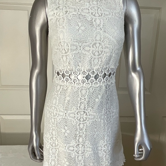 TopShop white sleeveless eyelet Lace Sleeveless short dress Women Size 4 - Picture 3 of 9